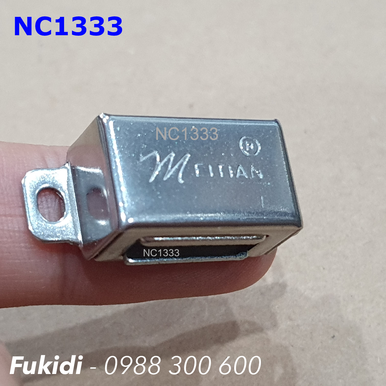 Cục hít cửa nhôm, vỏ inox sáng bóng, KT 13x33mm, lực giữ 5kg - NC1333