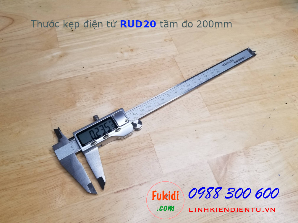 Thước kẹp điện tử RUD20, chất liệu thép không rỉ, tầm đo 200mm, độ chính xác 0.01mm