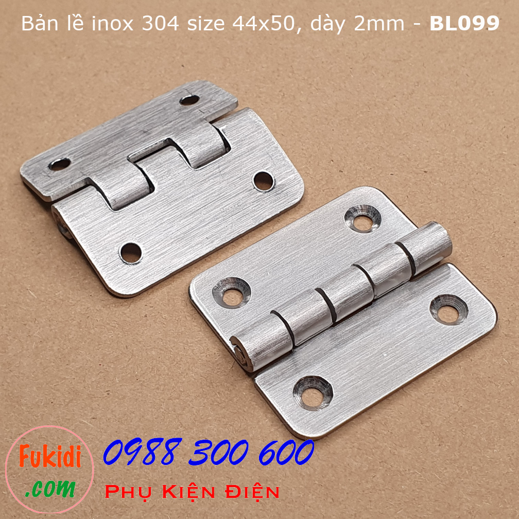 BL099 là bản lề inox 304 cao cấp, có kích thước 44x50 và dày 2mm, có góc bo tròn mềm mại, dùng làm bản lề cho tủ điện, tủ inox, tủ nhôm hay tủ gỗ.