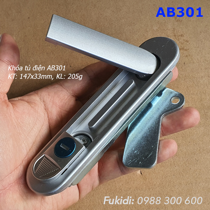 Khóa tủ điện thép màu trắng, có khóa KT 147x33mm - AB301