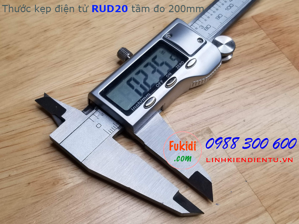 Thước kẹp điện tử RUD20, chất liệu thép không rỉ, tầm đo 200mm, độ chính xác 0.01mm